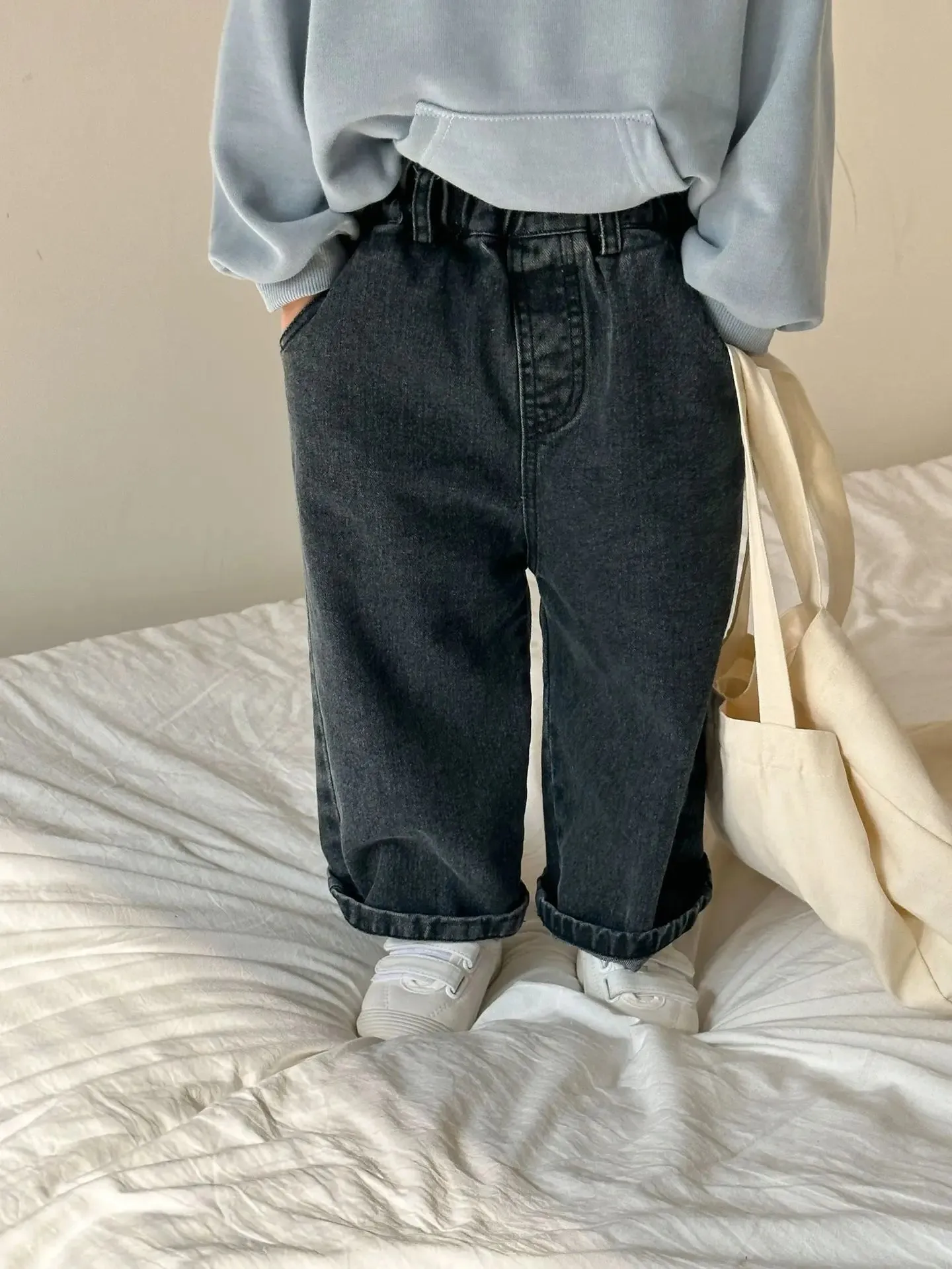 2024 Autumn boys and girls solid color denim wide leg pants unisex children casual all-match jeans