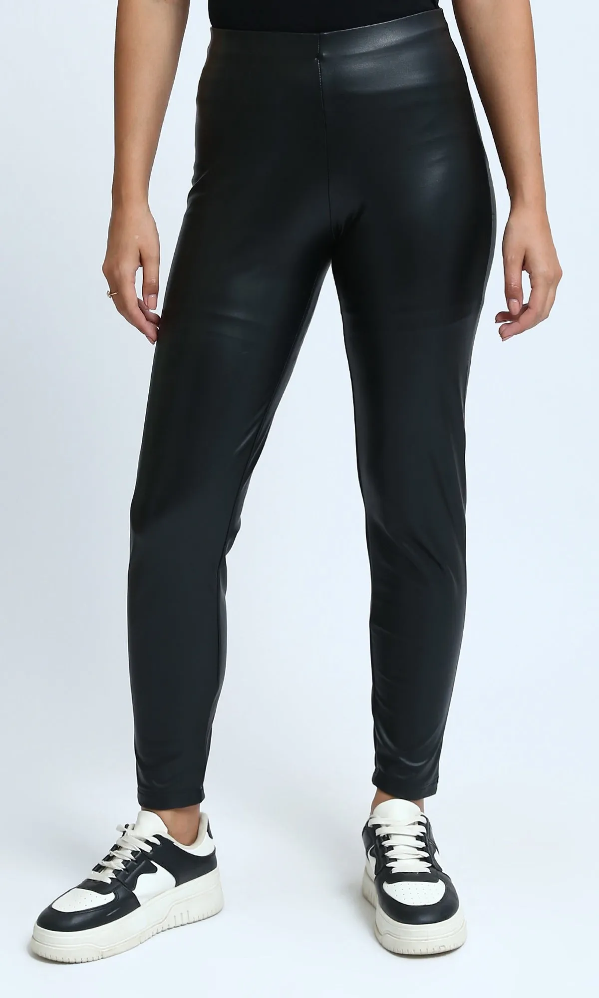 O200791 - Solid Faux Leather Leggings - Black